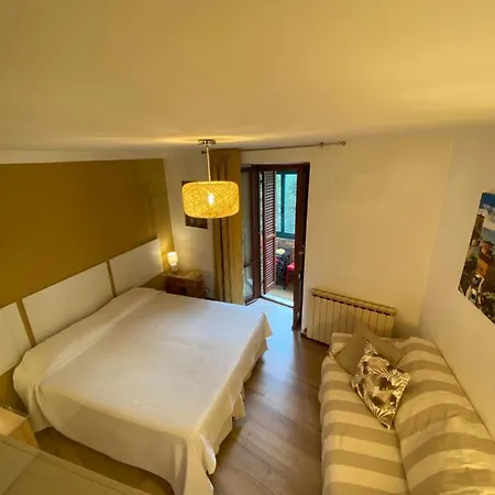 Porta Eburnea Bed & Breakfast *